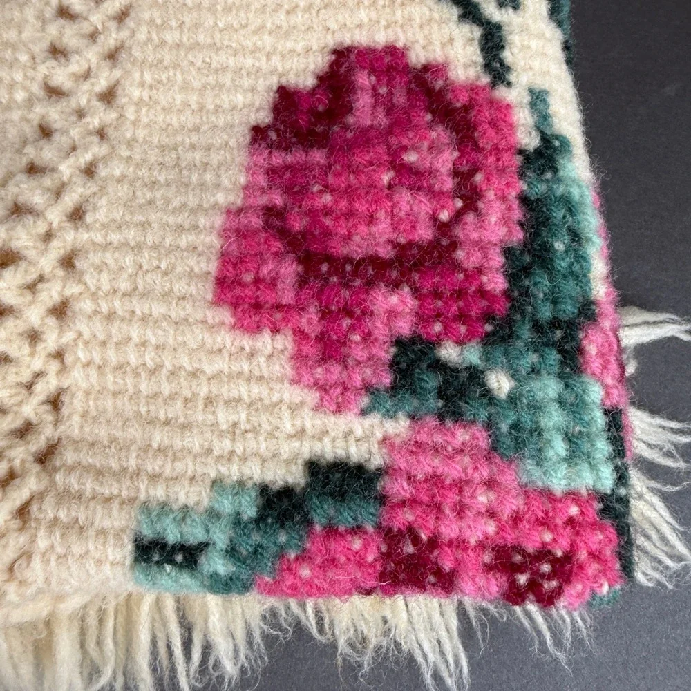 Vintage Handmade Crochet Afghan Throw Blanket Cream Pink Roses 60